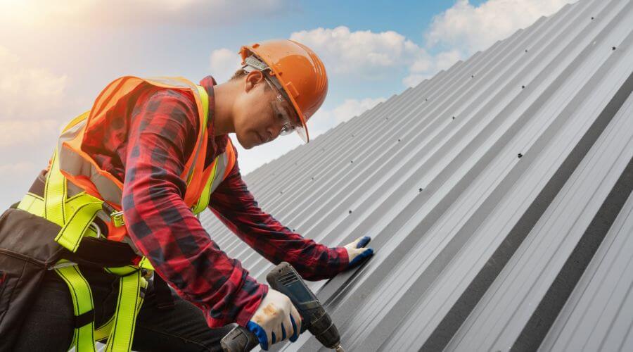 GAF certified roofer in Hamilton, IA